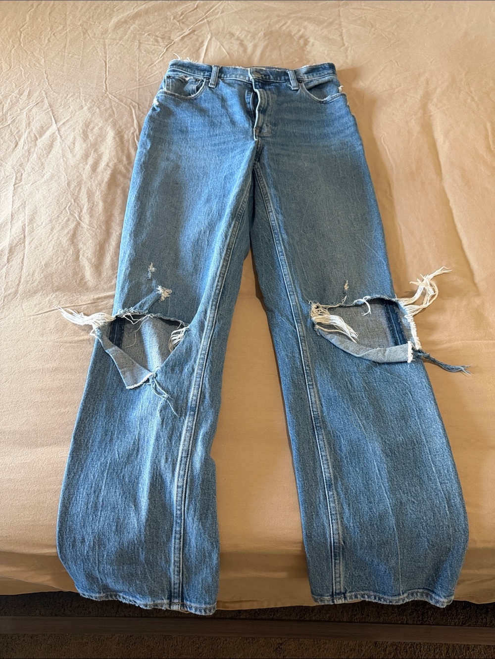 Abercrombie & Fitch The 90s Straight Ultra High Rise Jeans